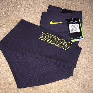 Oregon Ducks Nike leggings NEW WITH TAGS
